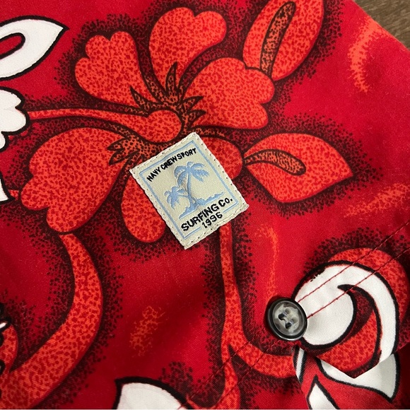 Red Floral Hawaiian Vintage Button Down Shirt - Picture 10 of 12